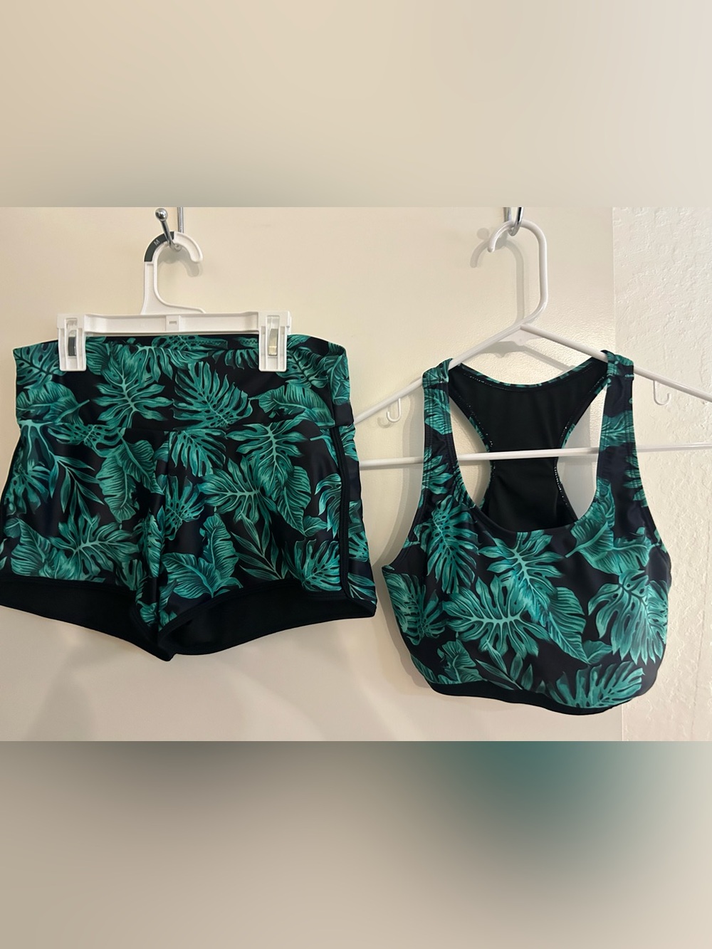💚5 for $25💚Tropical Leaf Print Swim Top and Swim Shorts Set -Please read!!